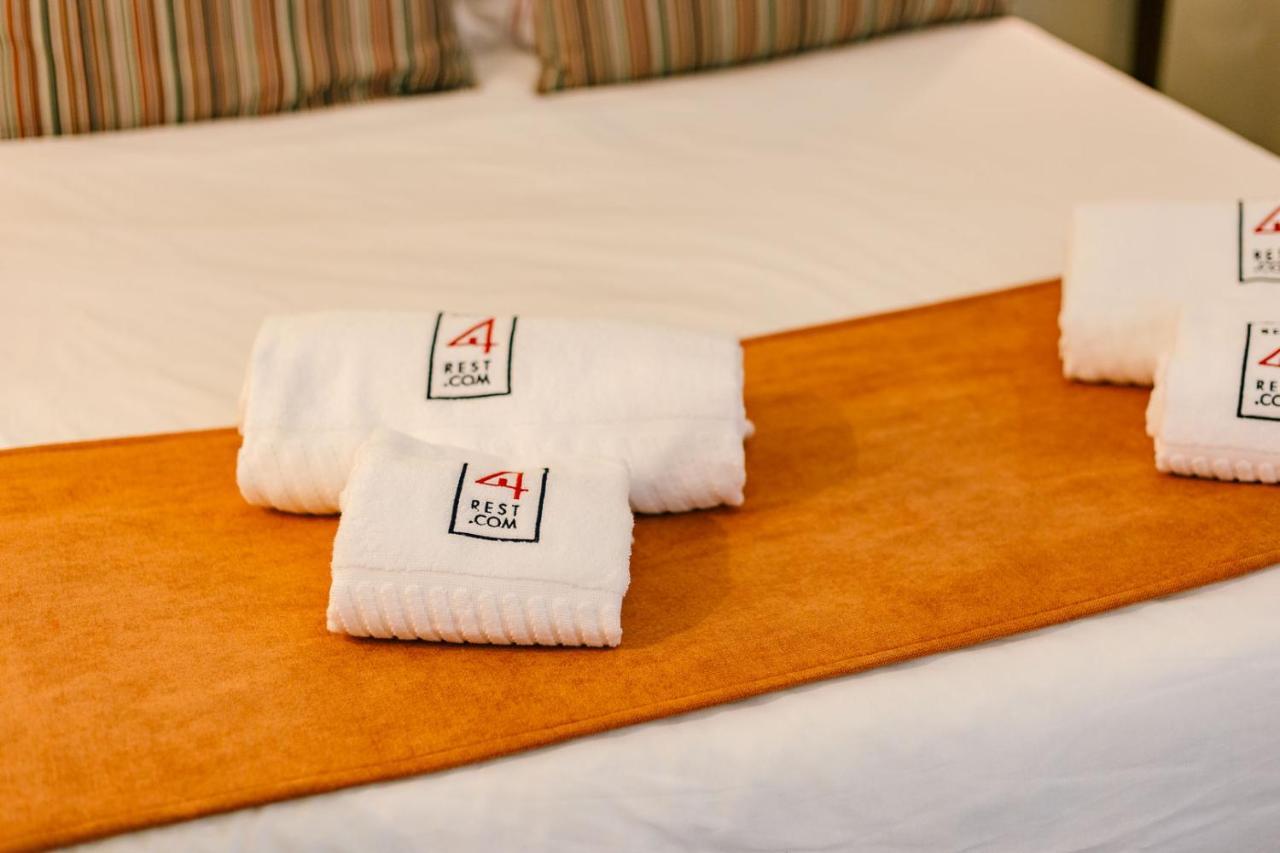 Rent4Rest Estoril Beachfront Apartments エクステリア 写真